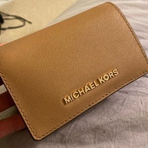 Michael Kors Jet Set Travel Wallet
